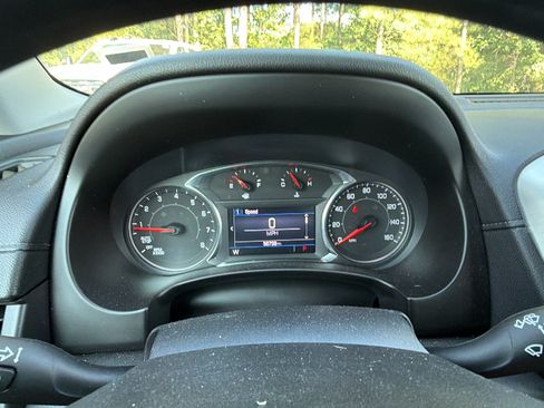 Used 2024 GMC Terrain SLE AWD/4WD image 28