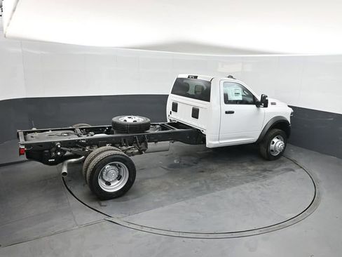New 2026 RAM 5500 Tradesman AWD/4WD image 29