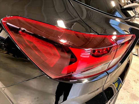 Used 2023 Chevrolet TrailBlazer RS w/ Sun and Liftgate Package image 35