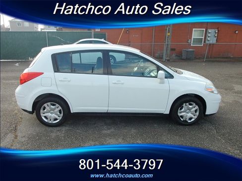 Used 2012 Nissan Versa 1.8 S image 6