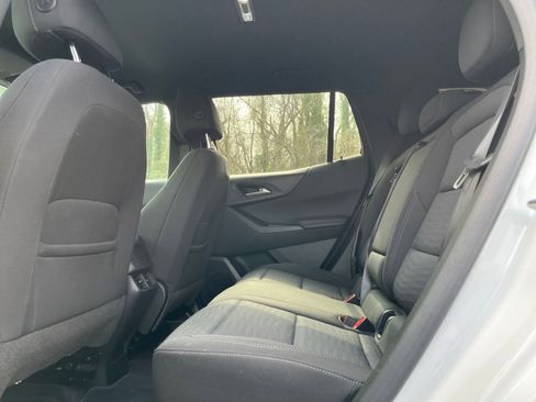 Used 2025 Chevrolet Equinox LT image 25