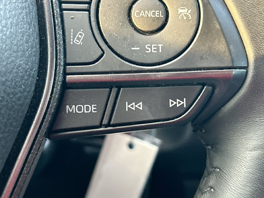 Used 2024 Toyota Camry SE FWD image 17