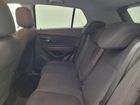 Used 2020 Chevrolet Trax LS w/ Tint and Cruise Package FWD image 18