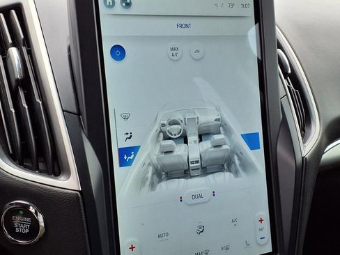 Used 2022 Ford Edge SEL image 9