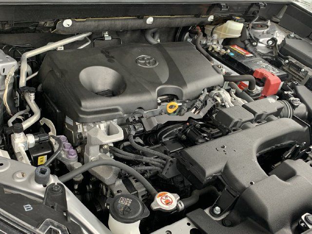 Used 2019 Toyota RAV4 XLE Premium FWD image 16