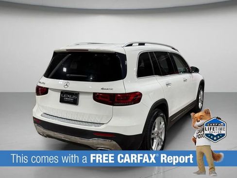 Used 2022 Mercedes-Benz GLB 250 4MATIC w/ Premium Package Lite image 3