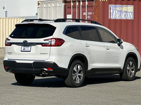 New 2025 Subaru Ascent Premium w/ Premium Package image 4