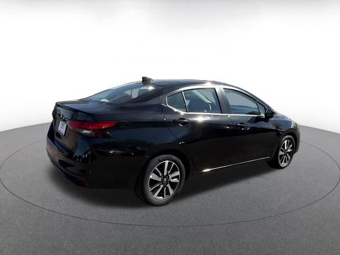 Used 2025 Nissan Versa SV image 15