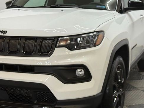 Used 2022 Jeep Compass Altitude image 6