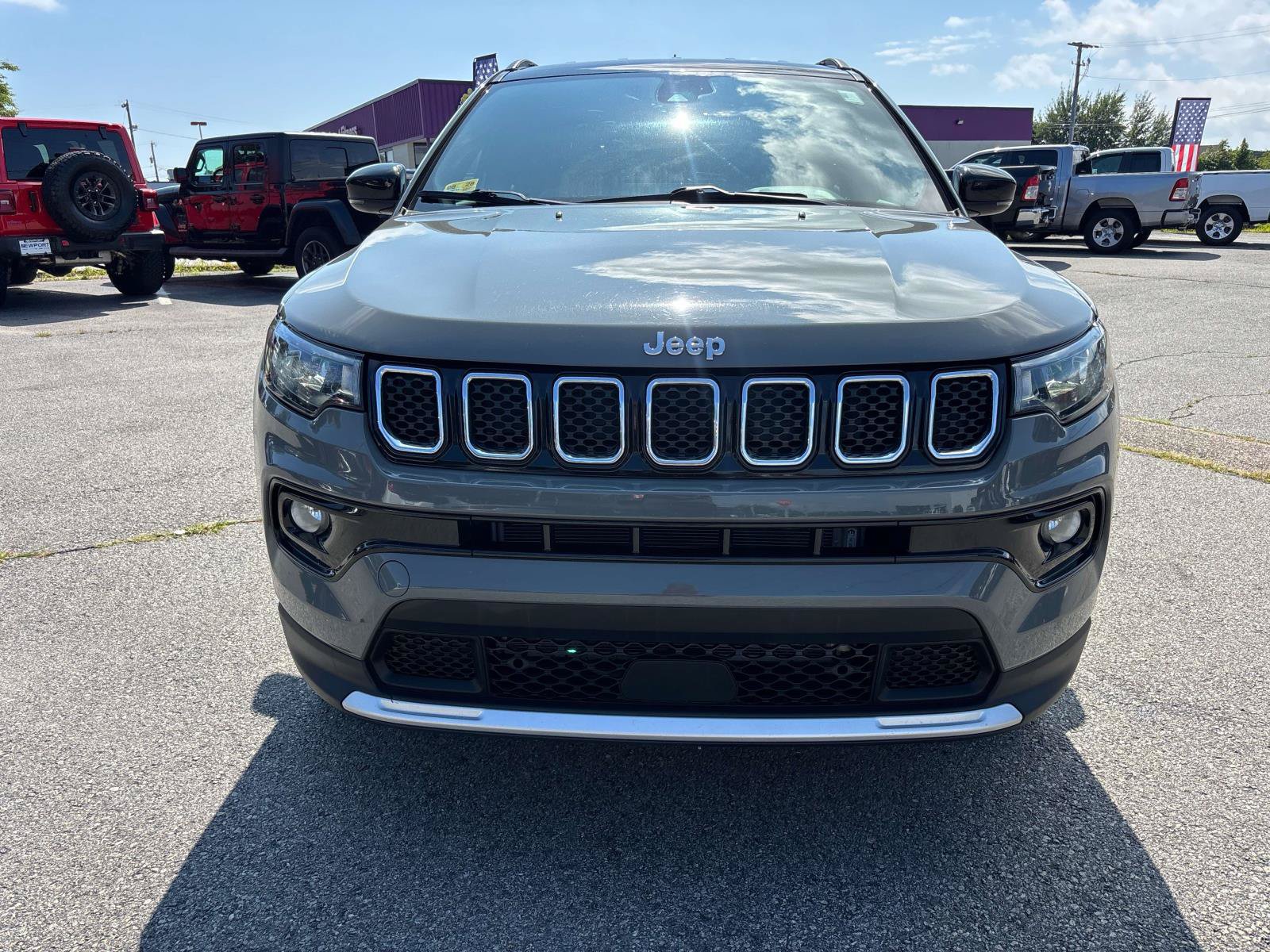 Certified 2024 Jeep Compass Limited AWD/4WD image 8