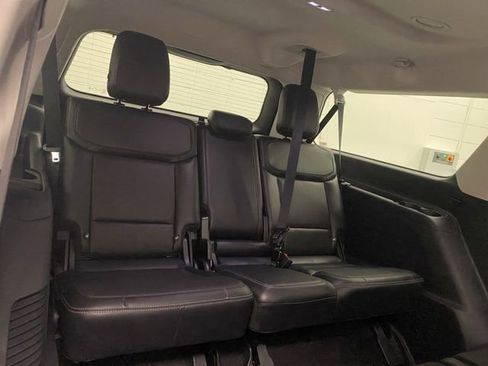 Used 2025 Ford Expedition Max Platinum AWD/4WD image 25