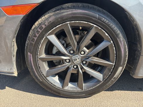 Used 2021 Honda Civic EX image 9