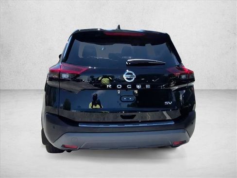 Used 2021 Nissan Rogue SV FWD image 7