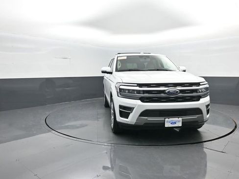 Certified 2024 Ford Expedition Limited image 2