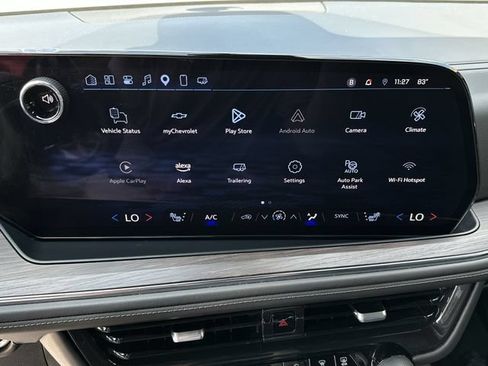 Certified 2025 Chevrolet Suburban LT w/ Comfort Package RWD image 24
