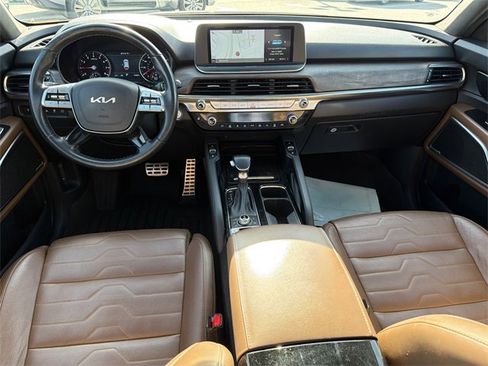 Used 2022 Kia Telluride SX w/ SX Prestige Package image 23