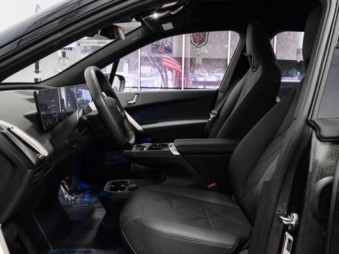 Used 2025 BMW iX xDrive50 image 4