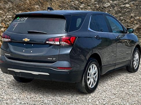 Used 2023 Chevrolet Equinox LT w/ Driver Convenience Package image 2