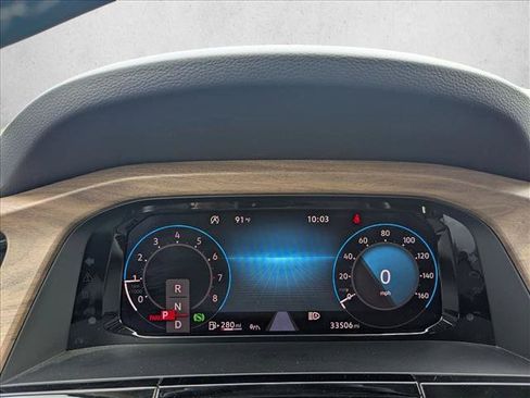Used 2025 Volkswagen Atlas SE FWD image 11
