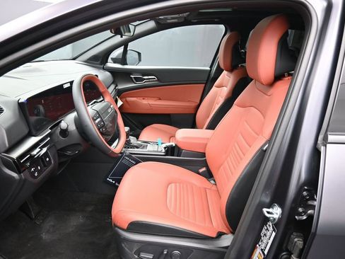 New 2026 Kia Sportage SX FWD image 19