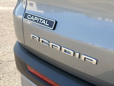 New 2025 GMC Acadia Elevation image 6