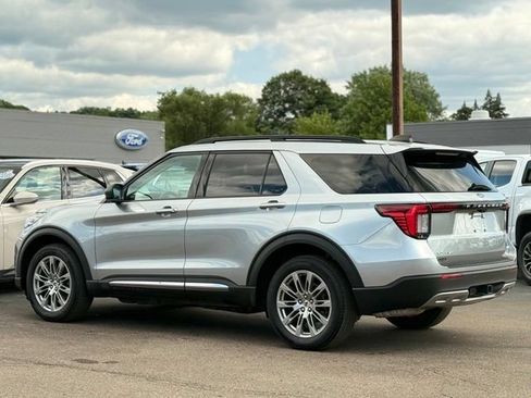 Certified 2025 Ford Explorer Active w/ Active Comfort Package AWD/4WD image 41