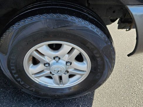 Used 2000 Lexus LX 470 4WD image 12