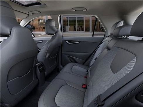 New 2025 Kia Niro EX Touring image 45