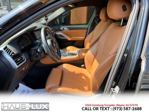 Used 2022 BMW X6 xDrive40i w/ Executive Package image 18
