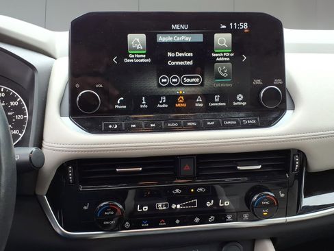 Used 2023 Nissan Rogue SL w/ SL Premium Package image 15