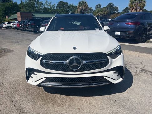 Used 2026 Mercedes-Benz GLC 300 4MATIC image 3