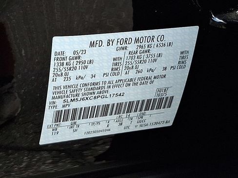 Used 2023 Lincoln Aviator AWD w/ Premium Package image 30