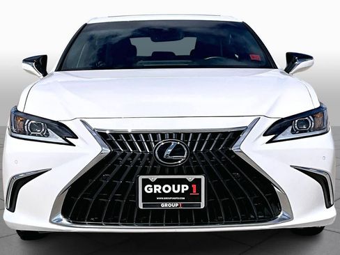 Used 2024 Lexus ES 300h w/ Premium Package image 4
