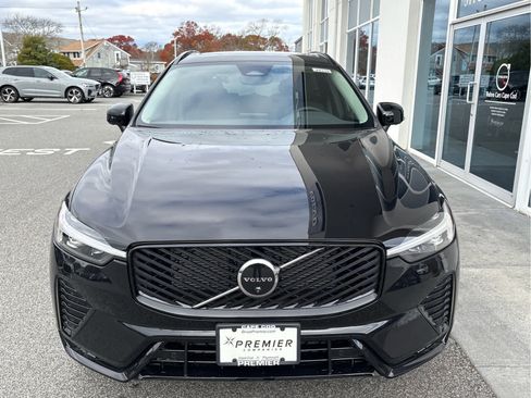 New 2026 Volvo XC60 B5 Plus w/ Protection Package Premier image 9