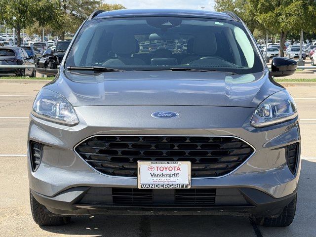 Used 2022 Ford Escape SE w/ SE Sport Appearance Package AWD/4WD image 8