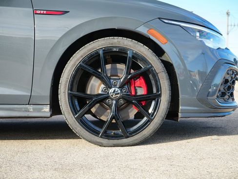 Used 2024 Volkswagen GTI SE w/ SE Leather Seats Package image 9