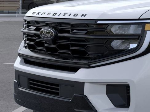 New 2026 Ford Expedition Platinum w/ Stealth Appearance Package AWD/4WD image 25