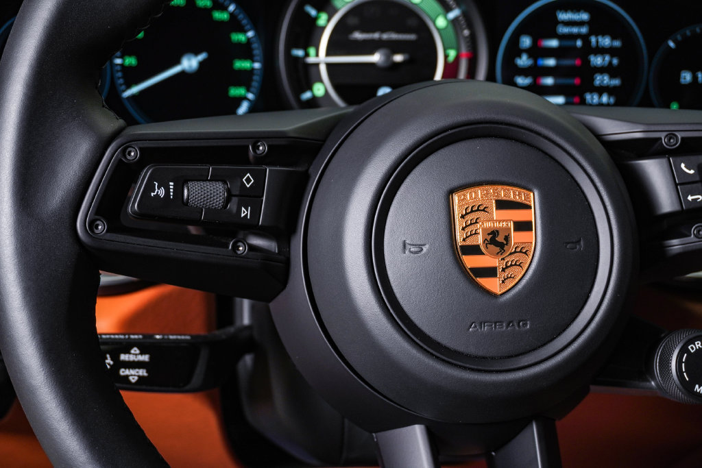 Used 2023 Porsche 911 Sport Classic RWD image 25
