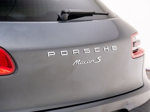 Used 2017 Porsche Macan S image 37