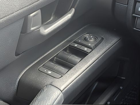 Certified 2025 Toyota 4Runner SR5 AWD/4WD image 19
