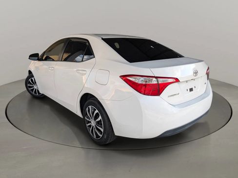 Used 2016 Toyota Corolla FWD image 3
