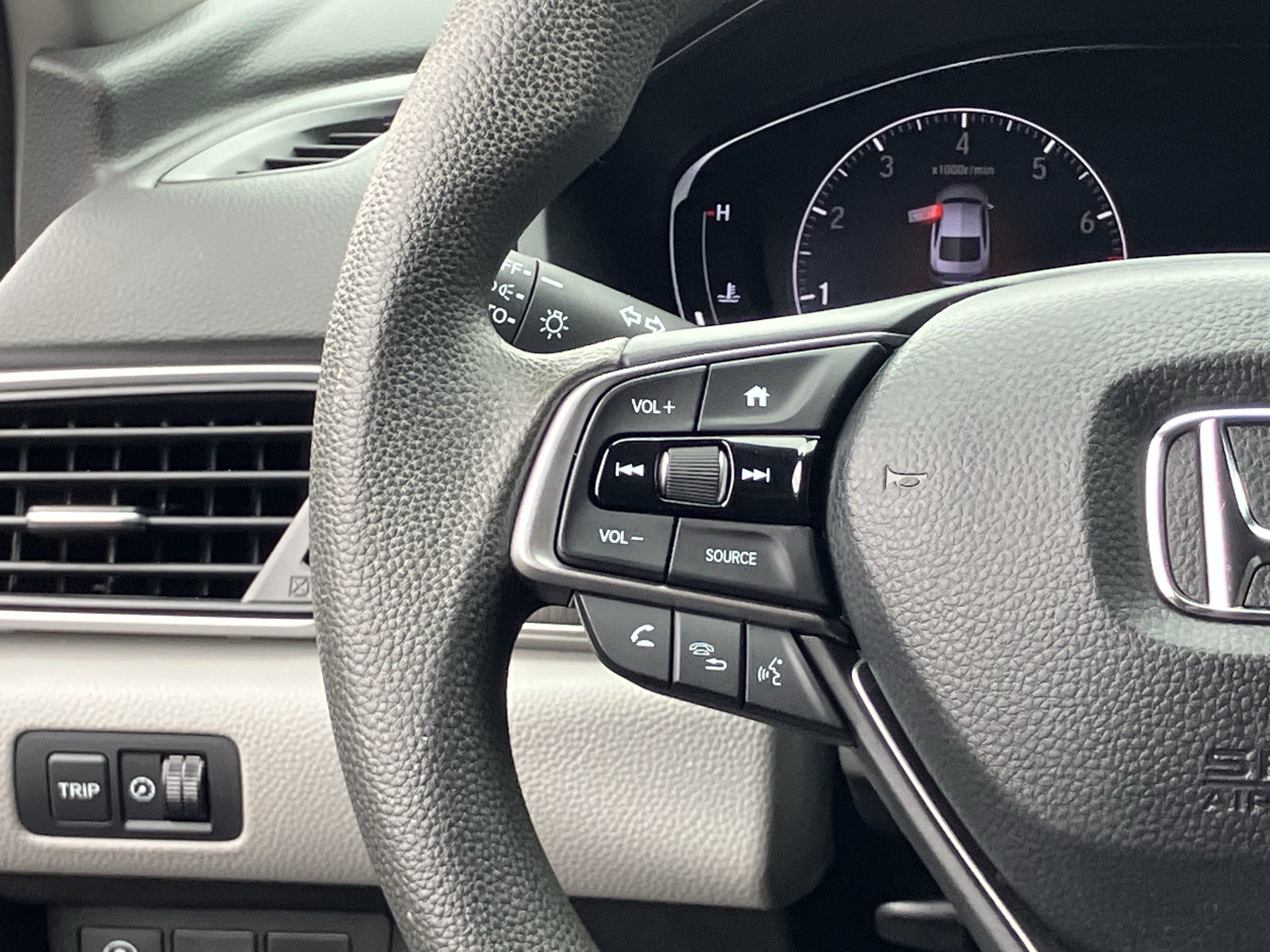 Used 2019 Honda Accord LX image 21