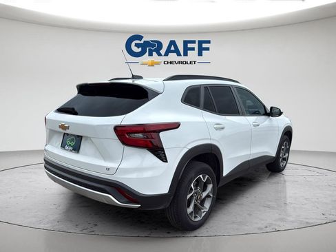 Used 2024 Chevrolet Trax LT FWD image 15