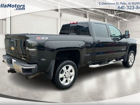 Used 2015 Chevrolet Silverado 2500 LT w/ LT Convenience Package AWD/4WD image 3