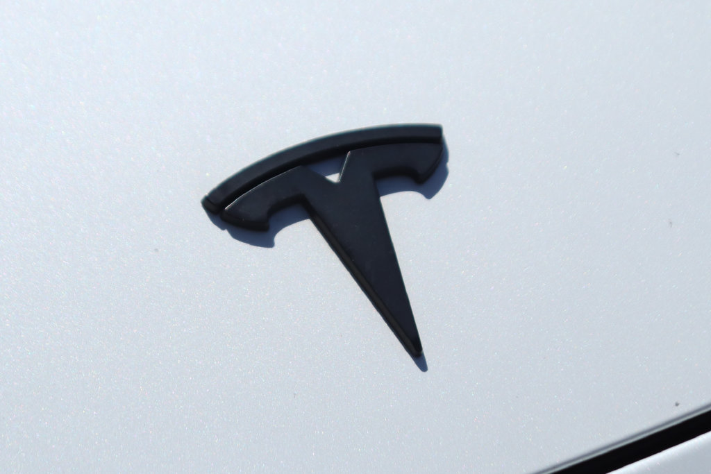 Used 2023 Tesla Model Y Performance AWD/4WD image 47