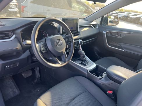 Used 2023 Toyota RAV4 LE image 9