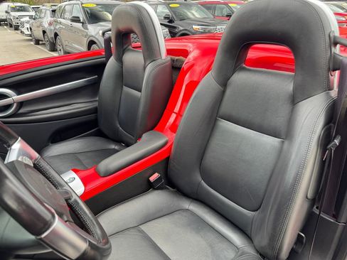 Used 2003 Chevrolet SSR RWD image 20