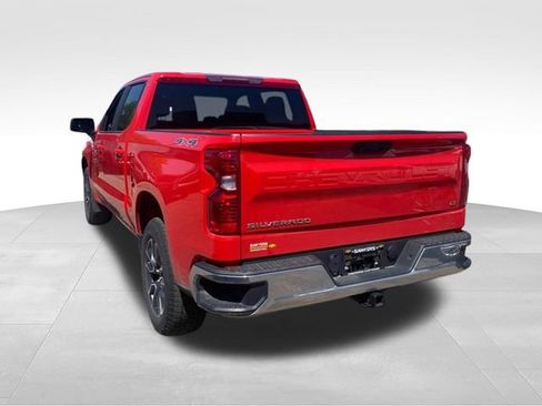Used 2023 Chevrolet Silverado 1500 LT AWD/4WD image 2