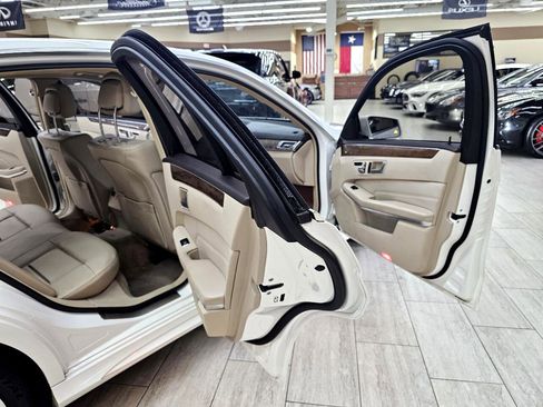 Used 2016 Mercedes-Benz E 350 Sedan image 17