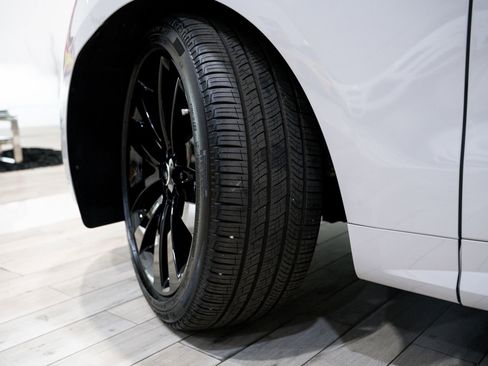 Used 2025 Land Rover Range Rover Sport Dynamic SE image 81